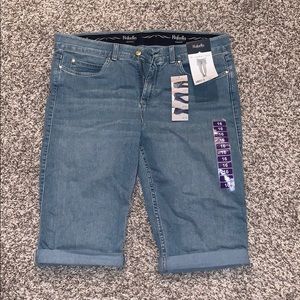 Women’s Skimmer/Bermuda  shorts